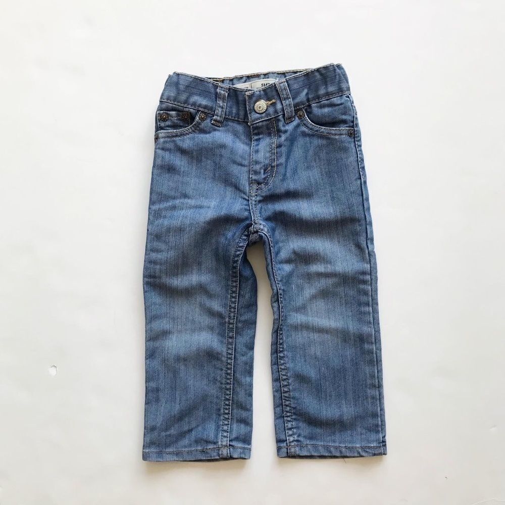 Levi’s 514 straight leg medium wash EUC 24 months